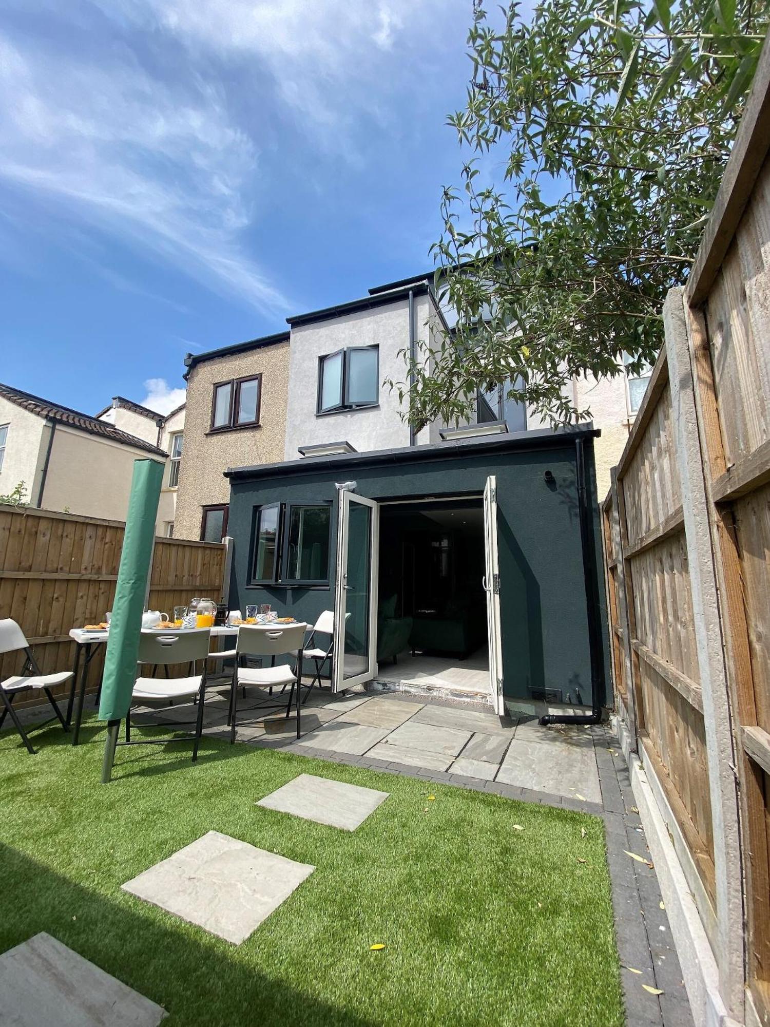Superb Townhouse Near Vibrant Gloucester Road Bristol Kültér fotó