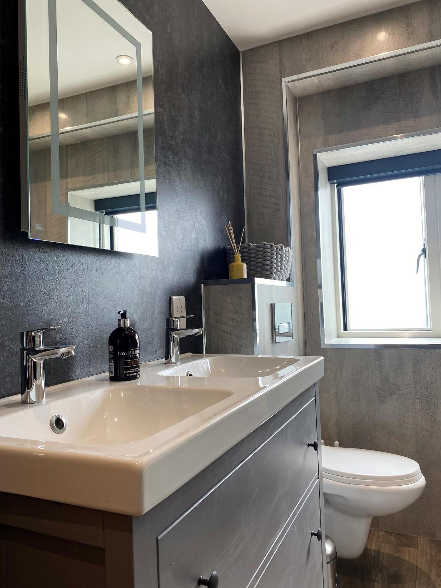 Superb Townhouse Near Vibrant Gloucester Road Bristol Kültér fotó