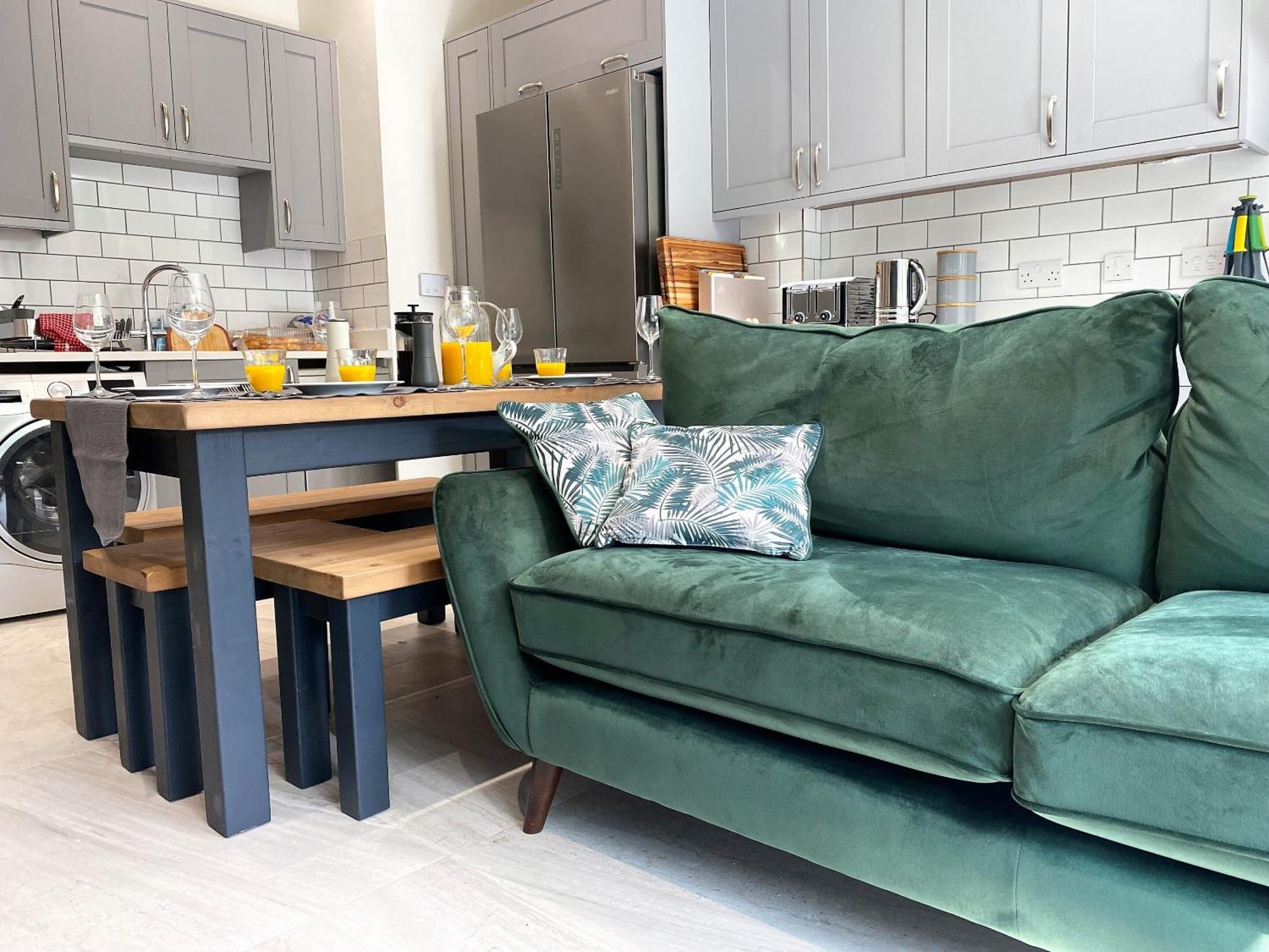 Superb Townhouse Near Vibrant Gloucester Road Bristol Kültér fotó